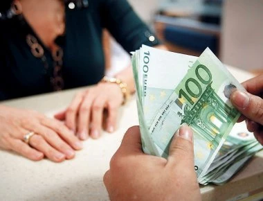 Ποιοι συνταξιούχοι θα πάρουν χρήματα πίσω αυτόν το μήνα